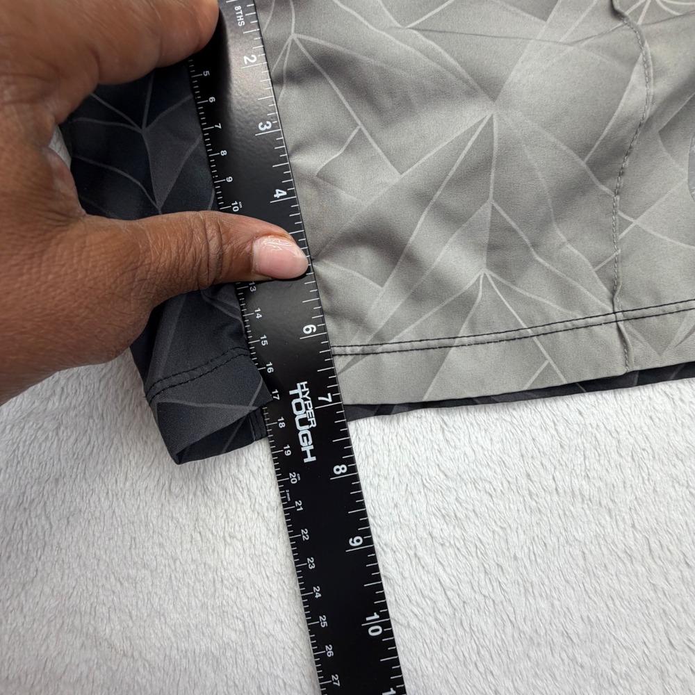 Born Primitive Athletic Shorts Small Grey Geometric Shard Print Performance Gym - Picture 6 of 11